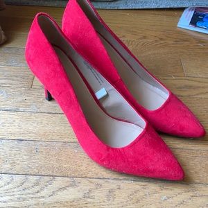 A New Day raspberry red pumps faux suede 11